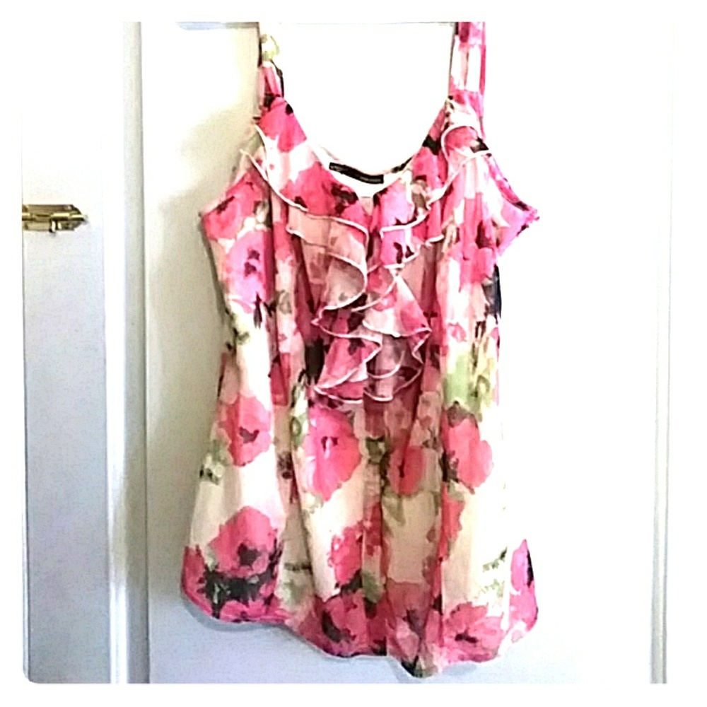 Gorgeous floral top